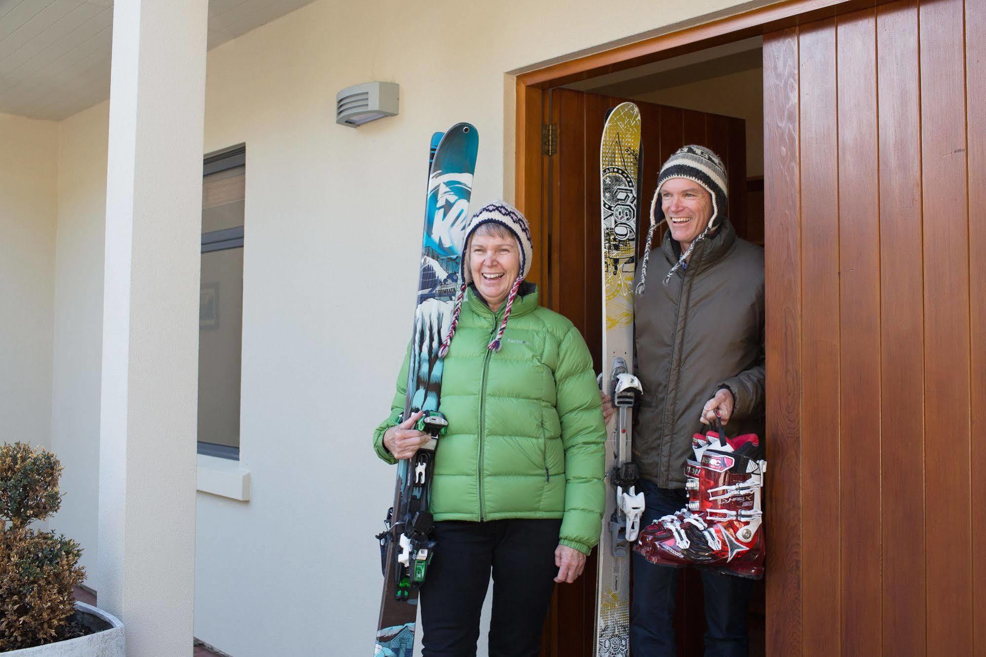 Alpine Peaks Apartment Wanaka Buitenkant foto